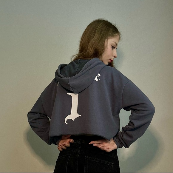 Blue crop top - Picture 1 of 6